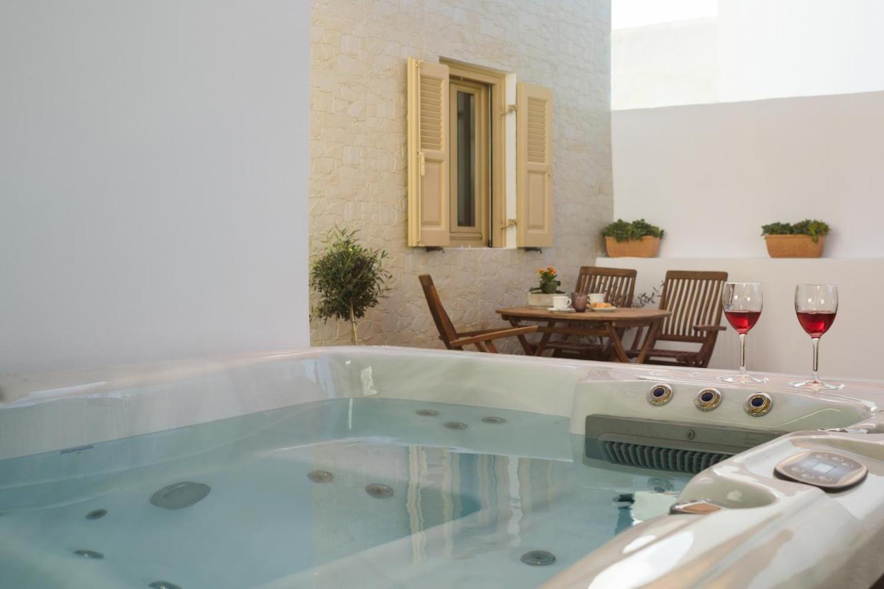 Apartament Heart Of Oia - Private House With Jacuzzi Zewnętrze zdjęcie