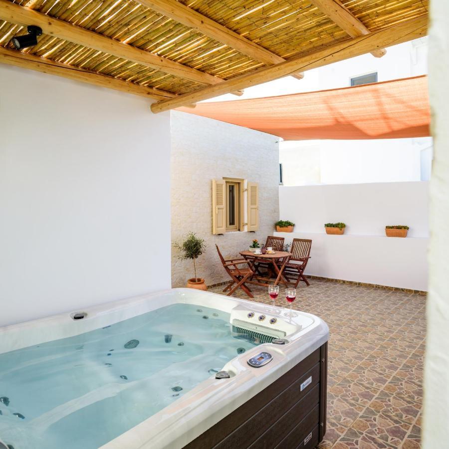 Apartament Heart Of Oia - Private House With Jacuzzi Zewnętrze zdjęcie