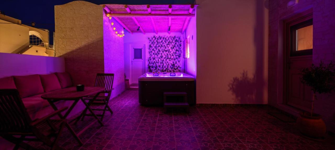 Apartament Heart Of Oia - Private House With Jacuzzi Zewnętrze zdjęcie