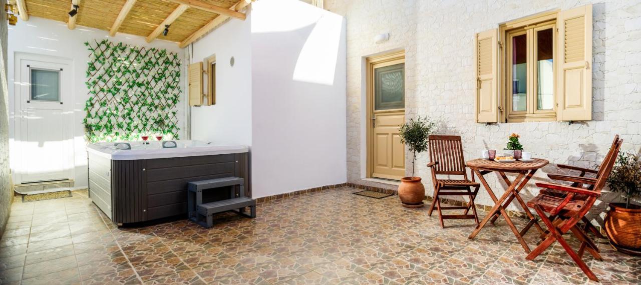 Apartament Heart Of Oia - Private House With Jacuzzi Zewnętrze zdjęcie